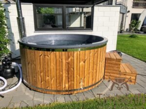 Vedfyring badestamp med bobler – TimberIN Rojal (2)