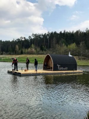 Utendørs trebastu for hage igloo design (1)