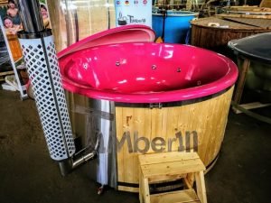 Badestamp i glassfiber med integrert ovn levende farger (5)