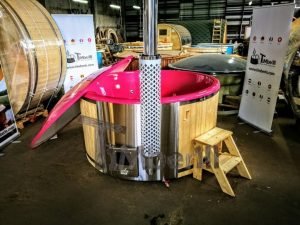 Badestamp i glassfiber med integrert ovn levende farger (7)