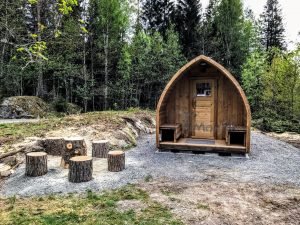 Utendørs trebastu for hage igloo design (2)