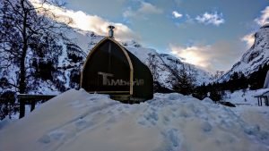 Utendørs trebastu for hage igloo design med fullt panoramavindue (2)