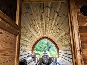 Utendørs igloo sauna med trailer garderoben og vedovn (32)