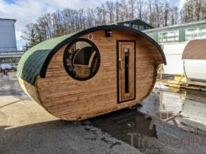 Utendørs hobbit stil badstue i tre (2)